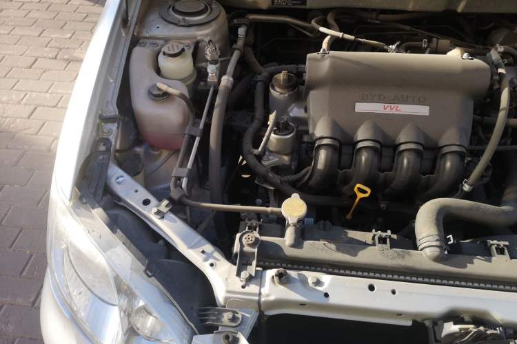 Used BYD F3 2013 Energy-Efficient Model 1.5L Manual Comfort Version Engine Bay Right