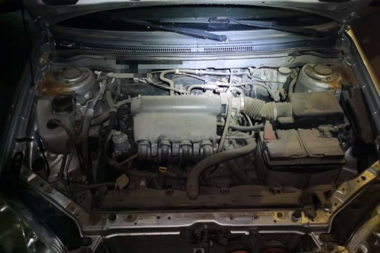 Used BYD F3 2013 Energy-Efficient Model 1.5L Manual Comfort Version Engine Bay