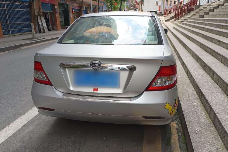 Used BYD F3 2013 Energy-Efficient Model 1.5L Manual Comfort Version Exterior 4