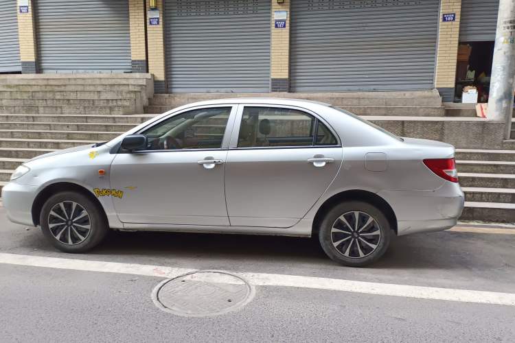Used BYD F3 2013 Energy-Efficient Model 1.5L Manual Comfort Version Exterior 5