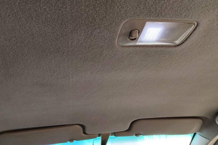 Used BYD F3 2013 Energy-Efficient Model 1.5L Manual Comfort Version Headliner