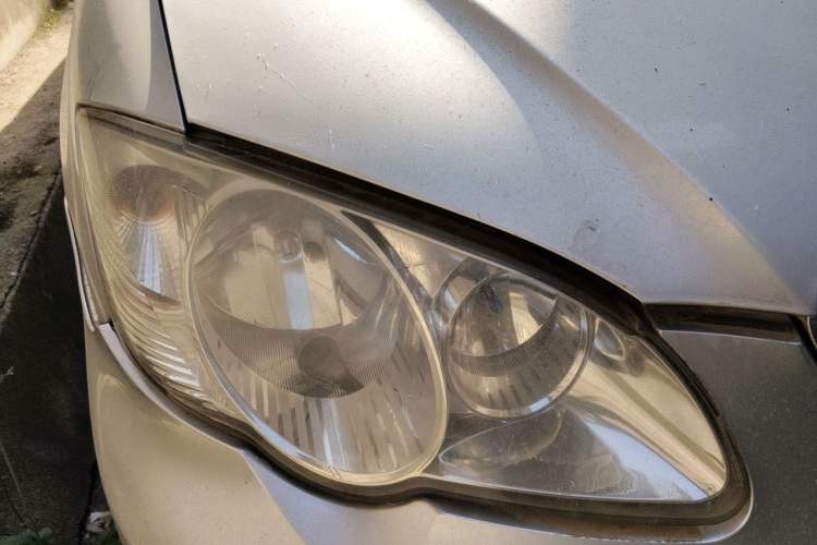 Used BYD F3 2013 Energy-Efficient Model 1.5L Manual Comfort Version Right Front Headlight