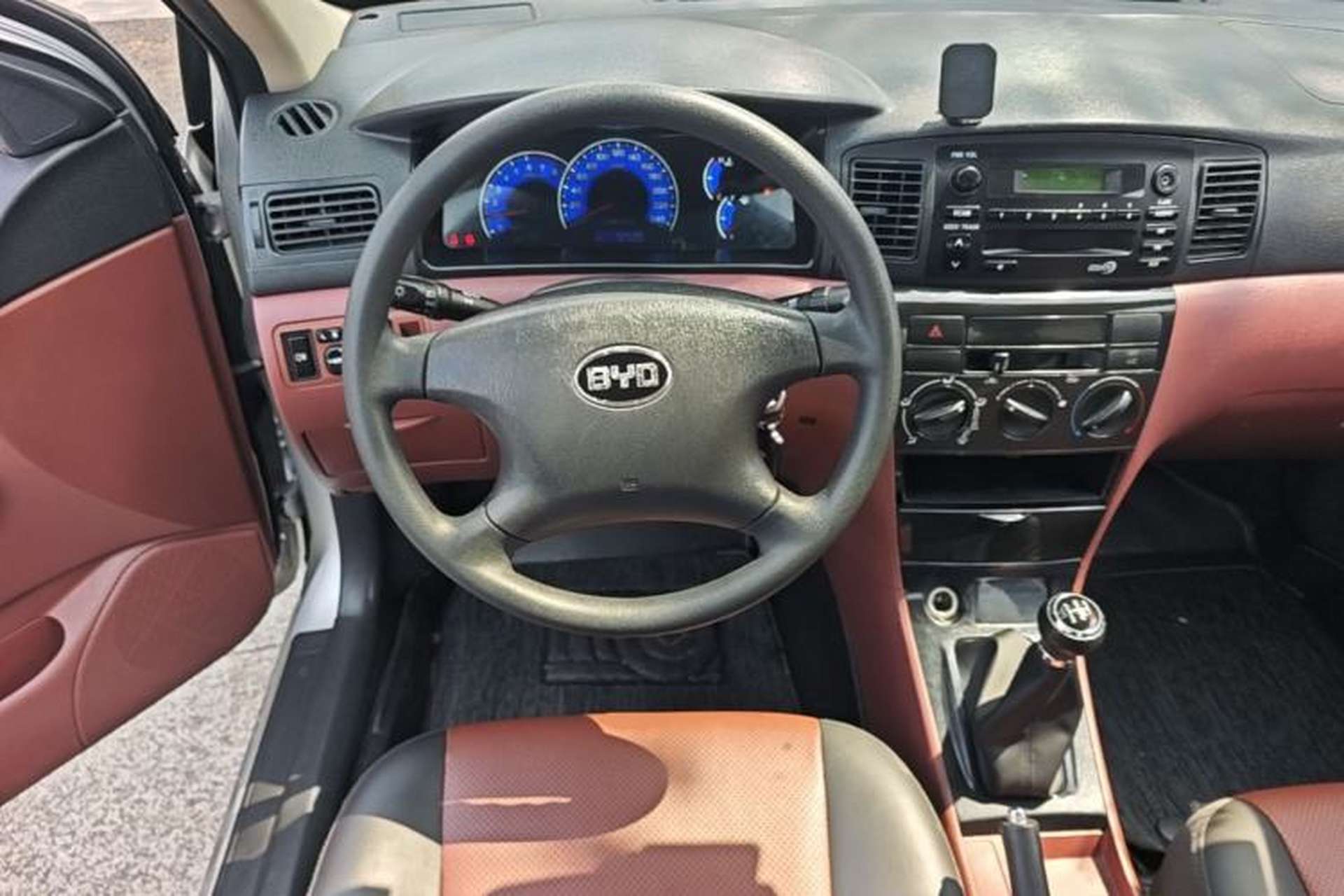 Used BYD F3 2013 Energy-Efficient Model 1.5L Manual Comfort Version Steering Wheel