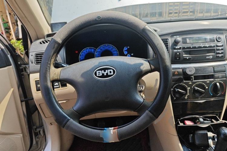 Used BYD F3 2013 Energy-Efficient Model 1.5L Manual Comfort Version Steering Wheel