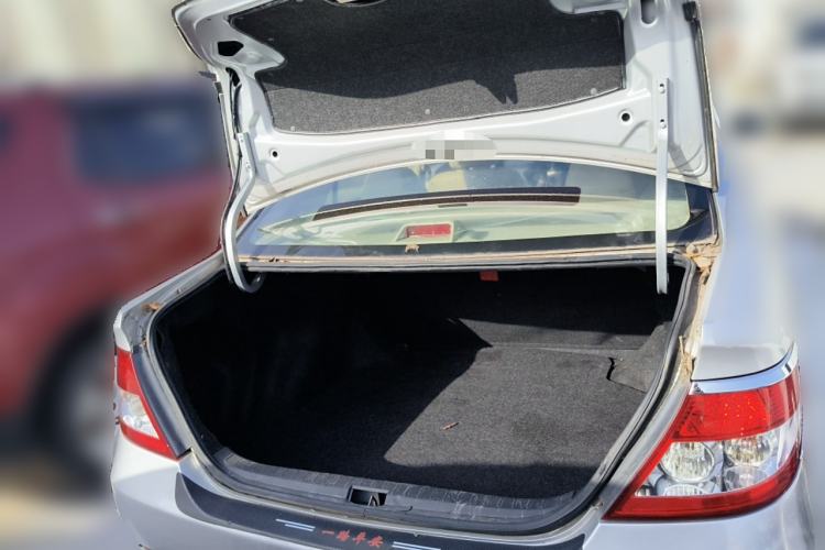 Used BYD F3 2013 Energy-Efficient Model 1.5L Manual Comfort Version Trunk