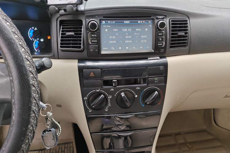 Used BYD F3 2013 Energy-Efficient Model 1.5L Manual Comfort Version Audio And AC Panel