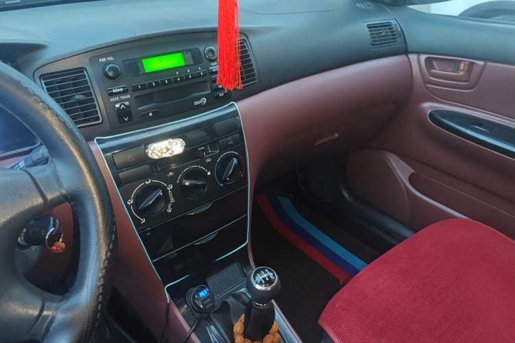 Used BYD F3 2013 Energy-Efficient Model 1.5L Manual Comfort Version Audio And AC Panel