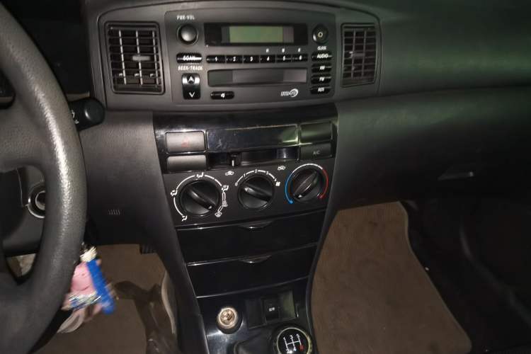 Used BYD F3 2013 Energy-Efficient Model 1.5L Manual Comfort Version Audio And AC Panel