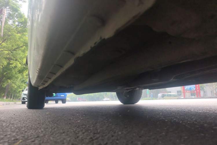 Used BYD F3 2013 1.5L Manual Comfort Model CNG Chassis Front Right