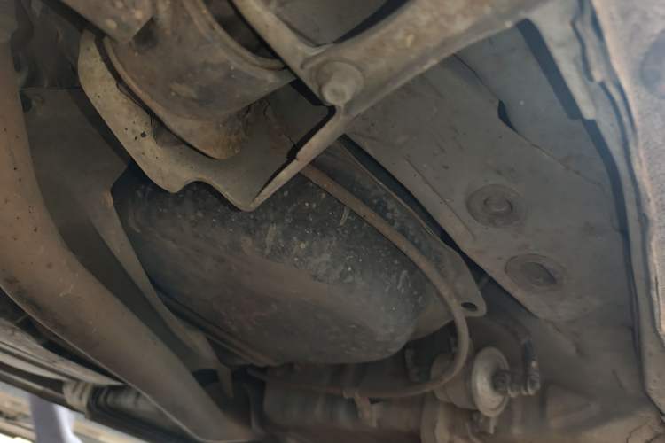 Used BYD F3 2013 Energy-Efficient Model 1.5L Manual Comfort Version Chassis Rear Right