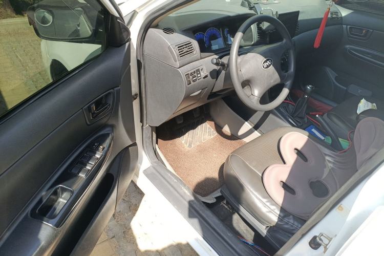Used BYD F3 2013 Energy-Efficient Model 1.5L Manual Comfort Version Driver Seat