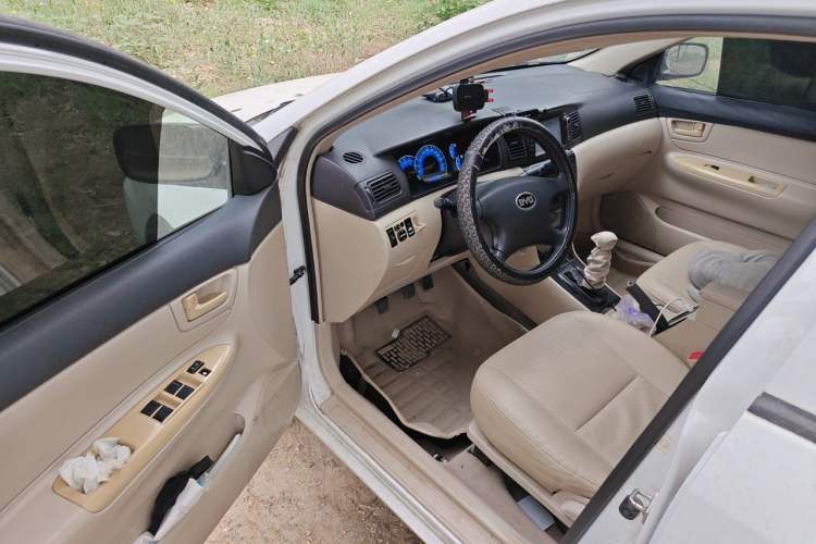 Used BYD F3 2013 Energy-Efficient Model 1.5L Manual Comfort Version Driver Seat