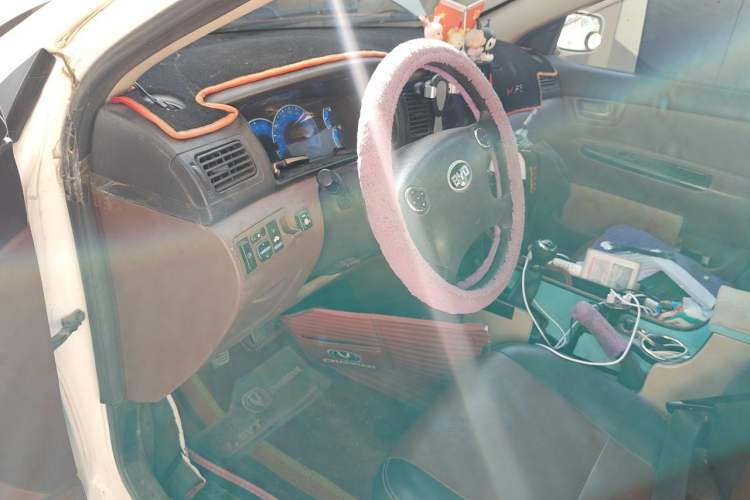 Used BYD F3 2013 Energy-Efficient Model 1.5L Manual Comfort Version Driver Seat