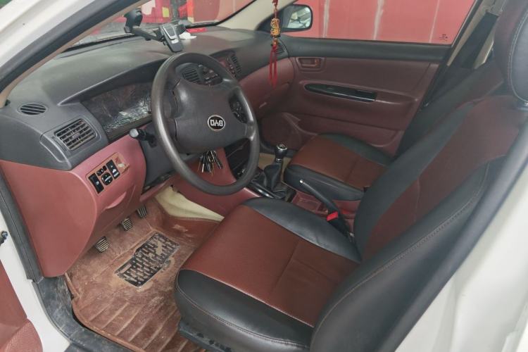 Used BYD F3 2013 Energy-Efficient Model 1.5L Manual Comfort Version Driver Seat