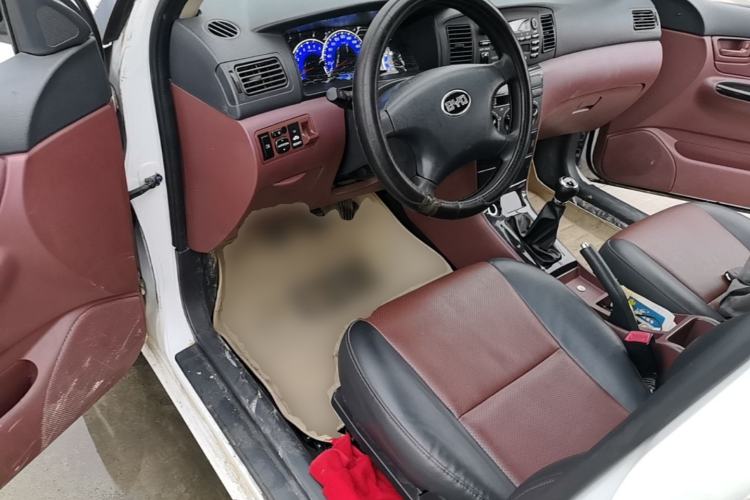 Used BYD F3 2013 Energy-Efficient Model 1.5L Manual Comfort Version Driver Seat
