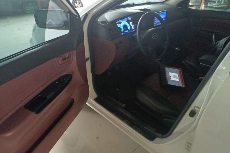 Used BYD F3 2013 Energy-Efficient Model 1.5L Manual Comfort Version Driver Seat