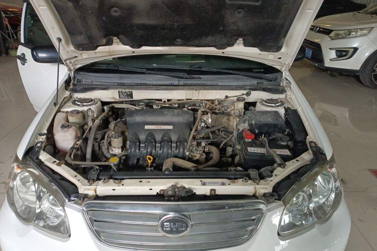 Used BYD F3 2013 Energy-Efficient Model 1.5L Manual Comfort Version Engine Bay