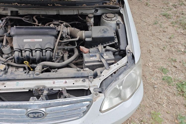 Used BYD F3 2013 Energy-Efficient Model 1.5L Manual Comfort Version Engine Bay Left