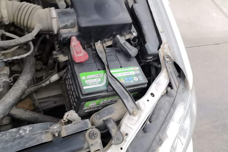 Used BYD F3 2013 Energy-Efficient Model 1.5L Manual Comfort Version Engine Bay Left
