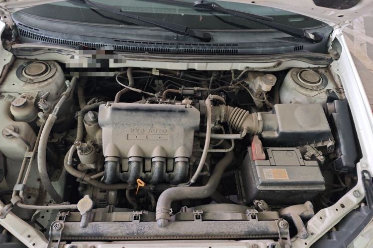 Used BYD F3 2013 Energy-Efficient Model 1.5L Manual Comfort Version Engine Bay