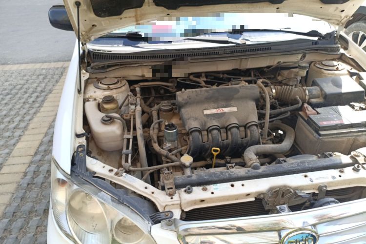 Used BYD F3 2013 Energy-Efficient Model 1.5L Manual Comfort Version Engine Bay Right