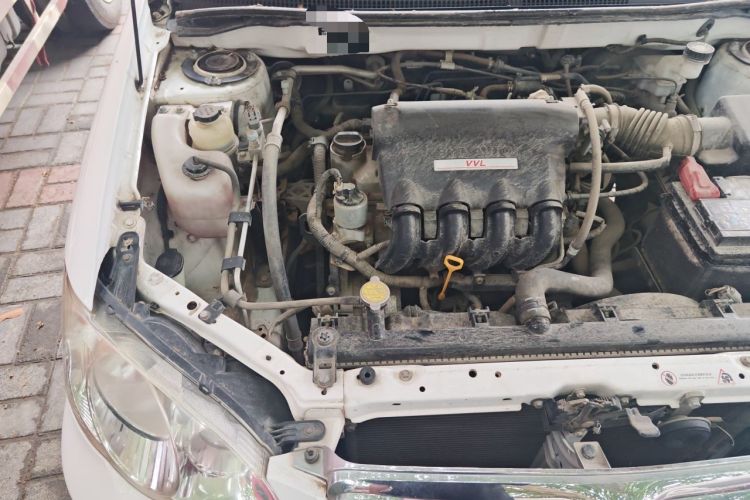 Used BYD F3 2013 Energy-Efficient Model 1.5L Manual Comfort Version Engine Bay Right