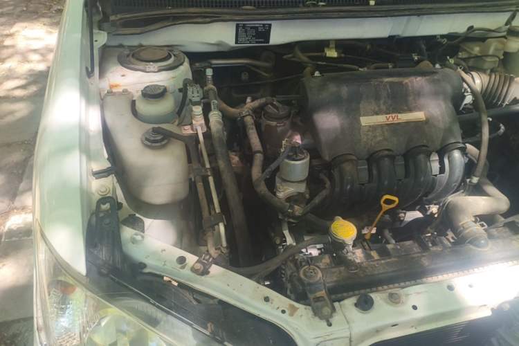 Used BYD F3 2013 Energy-Efficient Model 1.5L Manual Comfort Version Engine Bay Right