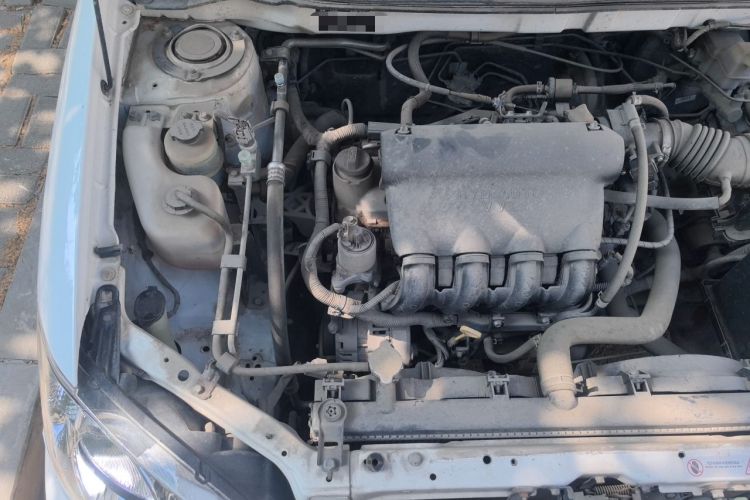 Used BYD F3 2013 Energy-Efficient Model 1.5L Manual Comfort Version Engine Bay Right