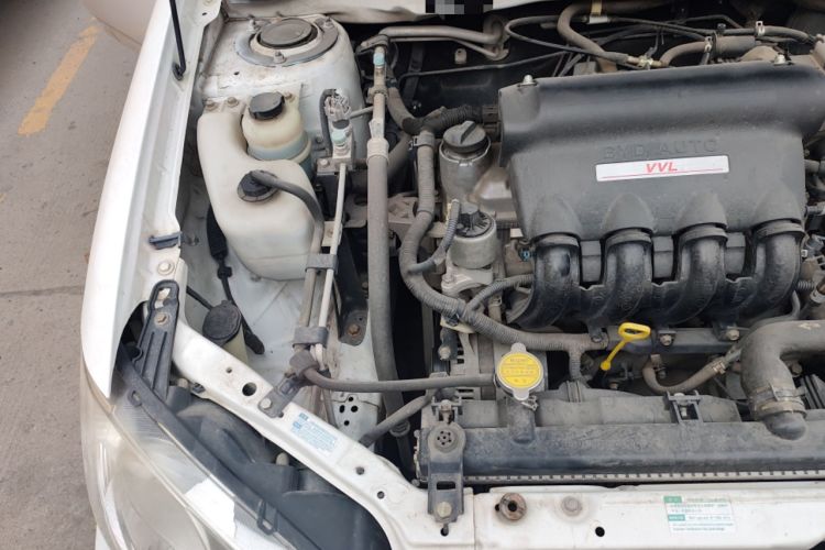 Used BYD F3 2013 Energy-Efficient Model 1.5L Manual Comfort Version Engine Bay Right