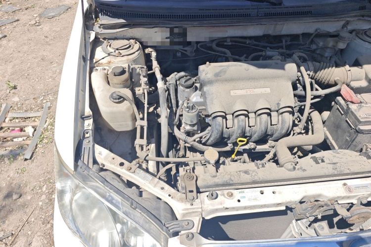 Used BYD F3 2013 Energy-Efficient Model 1.5L Manual Comfort Version Engine Bay Right