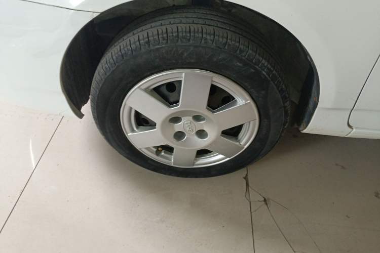 Used BYD F3 2013 Energy-Efficient Model 1.5L Manual Comfort Version Exterior 2