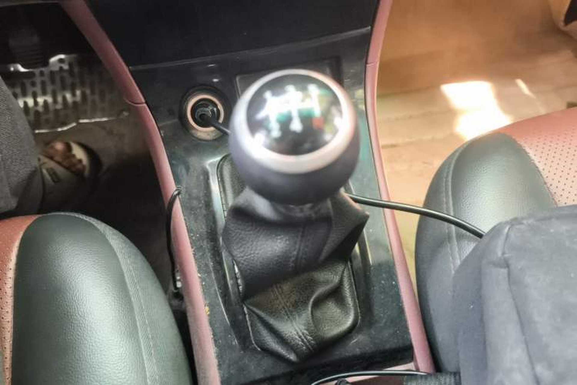Used BYD F3 2013 Energy-Efficient Model 1.5L Manual Comfort Version Gear Lever