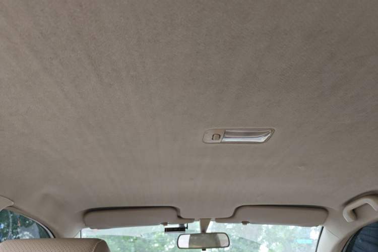 Used BYD F3 2013 Energy-Efficient Model 1.5L Manual Comfort Version Headliner