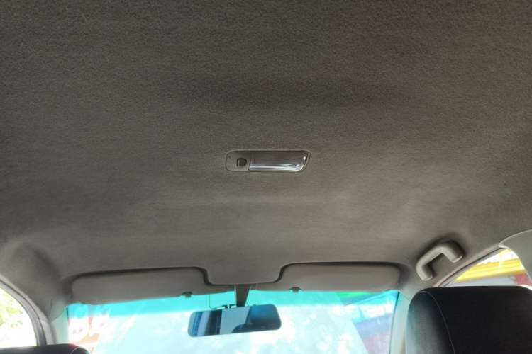 Used BYD F3 2013 Energy-Efficient Model 1.5L Manual Comfort Version Headliner