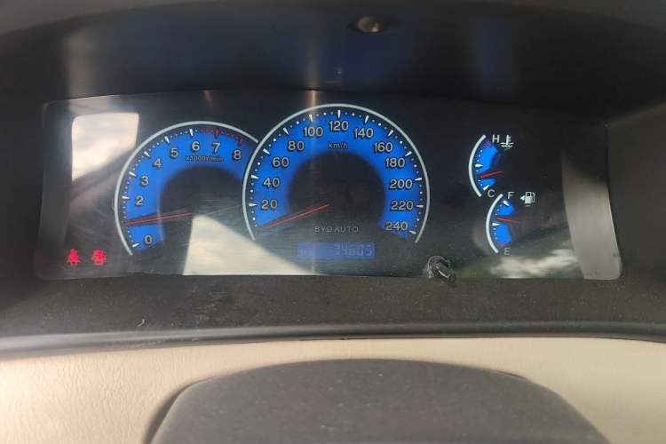 Used BYD F3 2013 1.5L Manual Comfort Model CNG Instrument Cluster