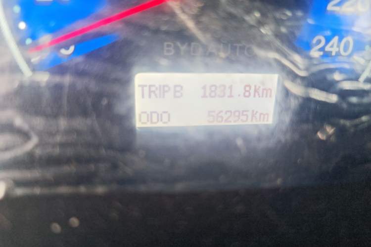 Used BYD F3 2013 Energy-Efficient Model 1.5L Manual Comfort Version Odometer Close Up