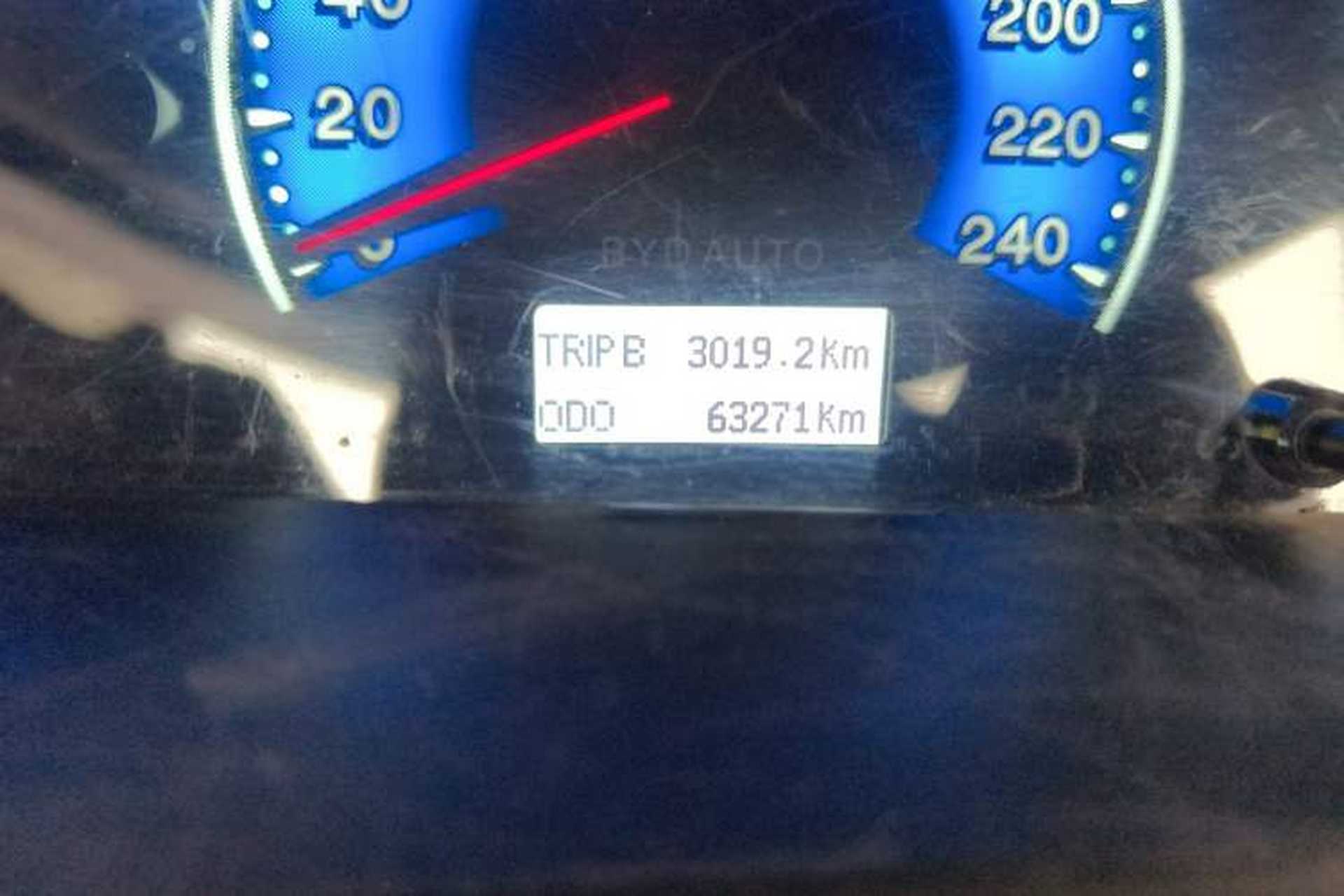 Used BYD F3 2013 Energy-Efficient Model 1.5L Manual Comfort Version Odometer Close Up