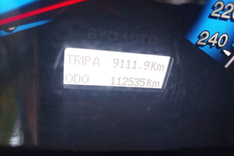 Used BYD F3 2013 Energy-Efficient Model 1.5L Manual Comfort Version Odometer Close Up