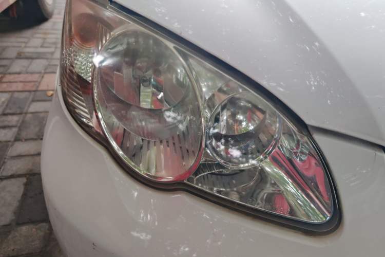 Used BYD F3 2013 Energy-Efficient Model 1.5L Manual Comfort Version Right Front Headlight