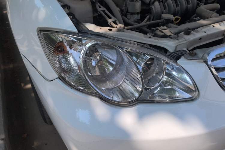Used BYD F3 2013 Energy-Efficient Model 1.5L Manual Comfort Version Right Front Headlight