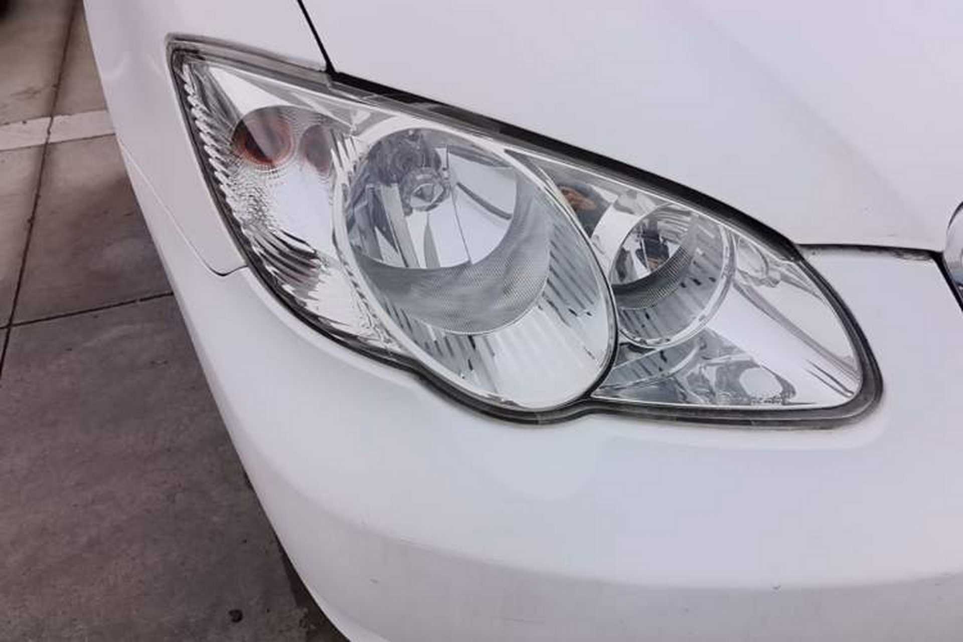 Used BYD F3 2013 Energy-Efficient Model 1.5L Manual Comfort Version Right Front Headlight