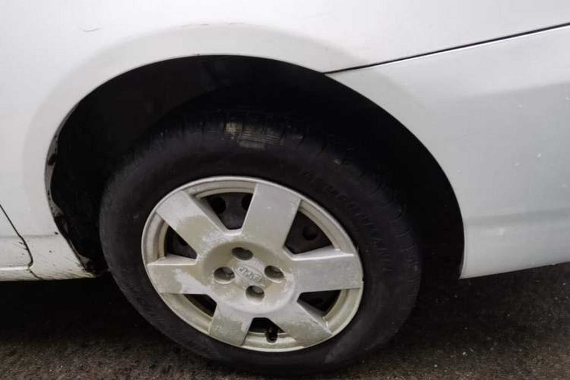 Used BYD F3 2013 Energy-Efficient Model 1.5L Manual Comfort Version Right Front Wheel Hub