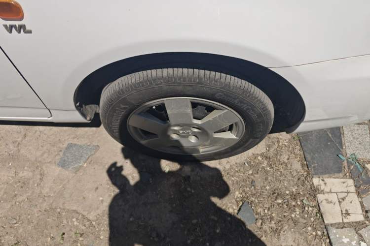 Used BYD F3 2013 Energy-Efficient Model 1.5L Manual Comfort Version Right Front Wheel Hub