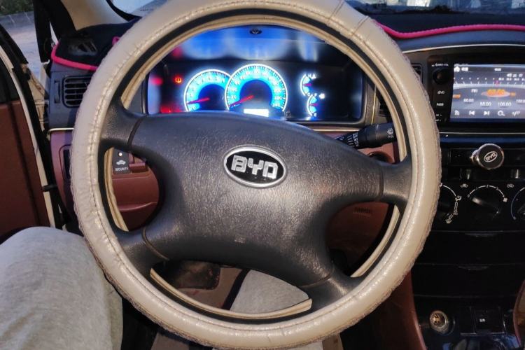 Used BYD F3 2013 Energy-Efficient Model 1.5L Manual Comfort Version Steering Wheel