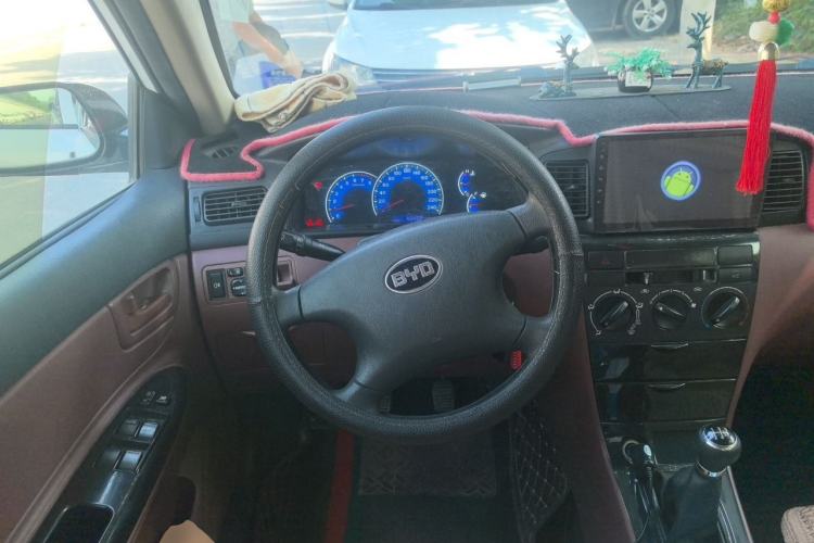 Used BYD F3 2013 Energy-Efficient Model 1.5L Manual Comfort Version Steering Wheel