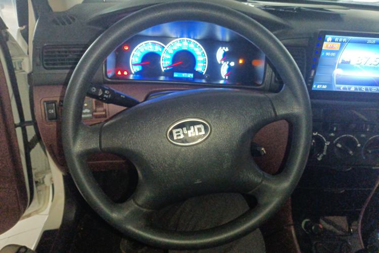 Used BYD F3 2013 Energy-Efficient Model 1.5L Manual Comfort Version Steering Wheel