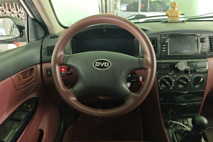 Used BYD F3 2013 Energy-Efficient Model 1.5L Manual Comfort Version Steering Wheel