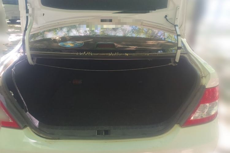 Used BYD F3 2013 Energy-Efficient Model 1.5L Manual Comfort Version Trunk
