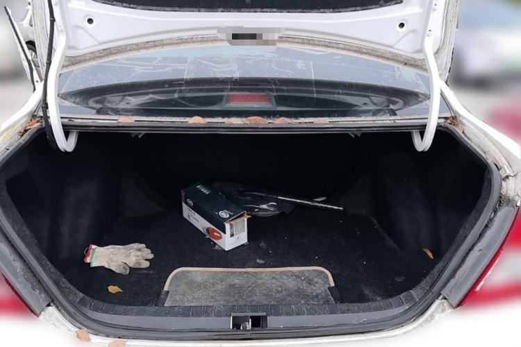 Used BYD F3 2013 Energy-Efficient Model 1.5L Manual Comfort Version Trunk