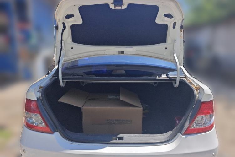 Used BYD F3 2013 Energy-Efficient Model 1.5L Manual Comfort Version Trunk